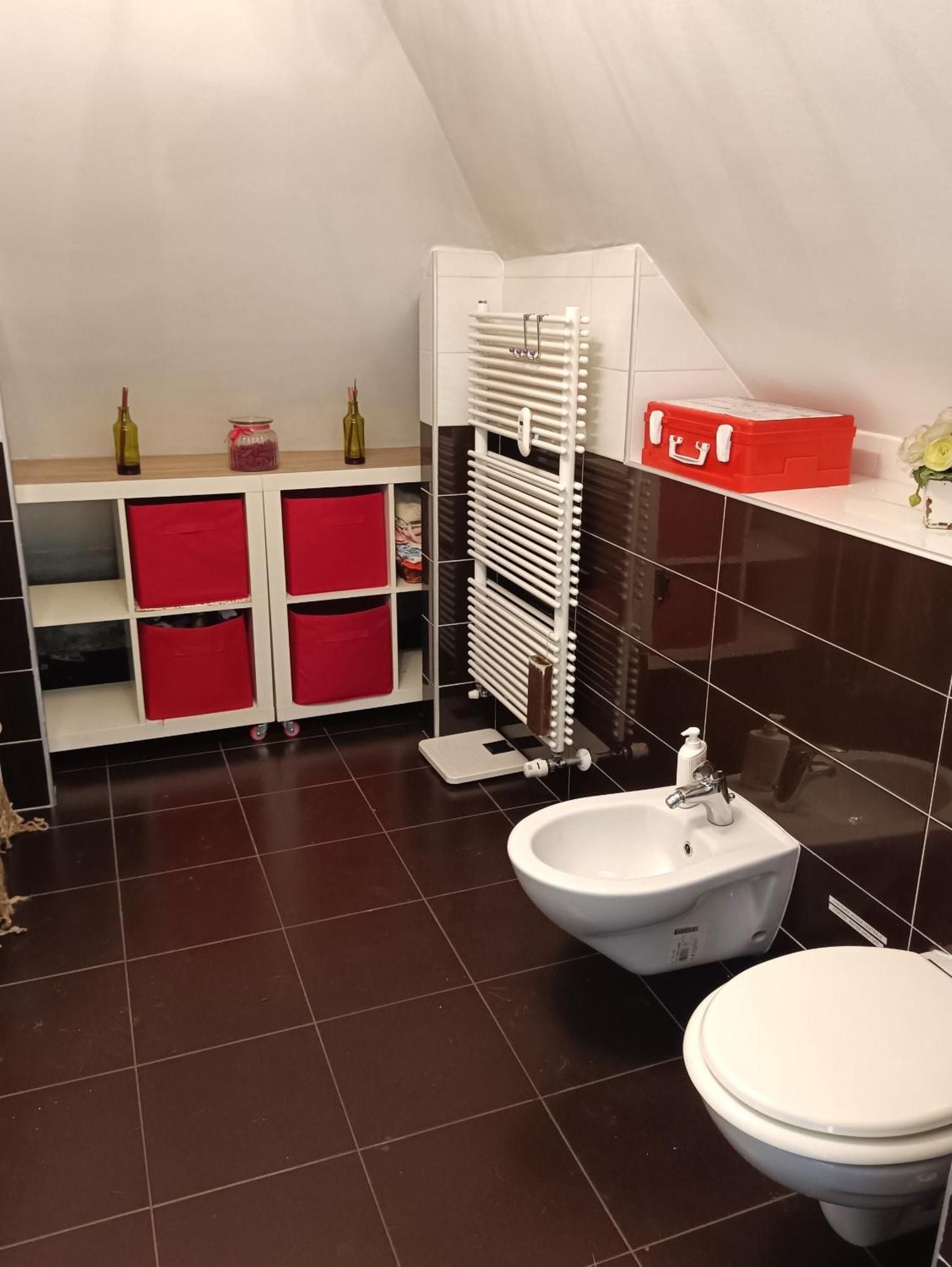La Mansarda Di Pero Con Terrazza Appartement Buitenkant foto